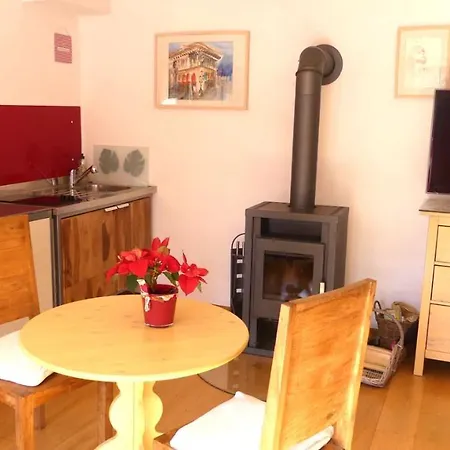 Apartment Am Berg *